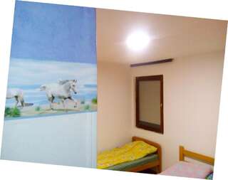 Хостелы Hostel Olea Подгорица Односпальная кровать в общем номере-18